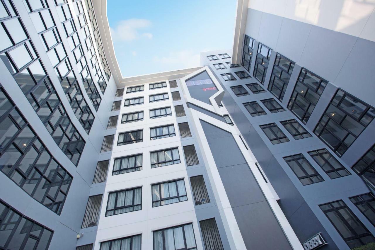 Xen Hotel Nakhon Pathom - Sha Plus Exteriör bild