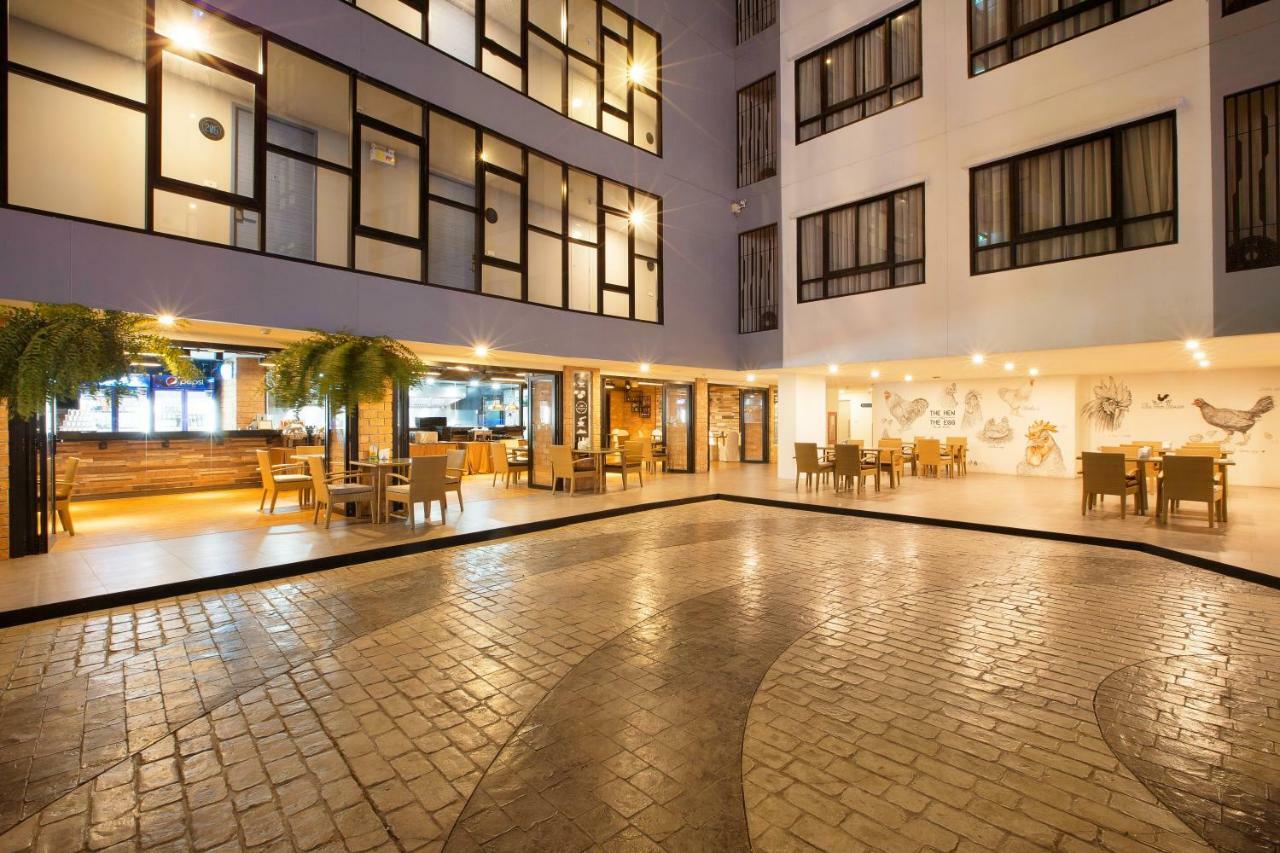 Xen Hotel Nakhon Pathom - Sha Plus Exteriör bild